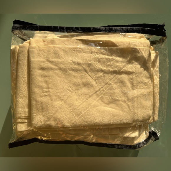 300+ Thread Count 100% cotton KING Sheet Set Cream 3 Piece Fitted 2 Pillow cases - Picture 2 of 16